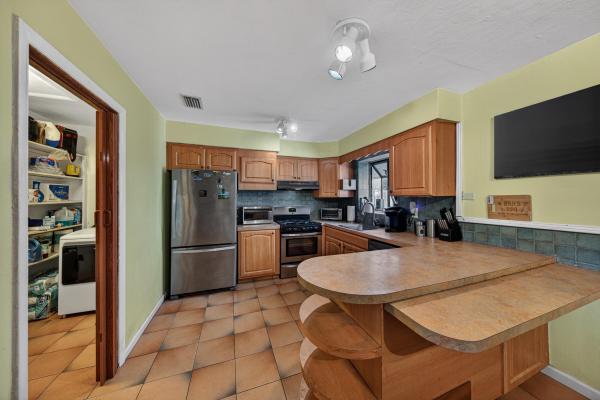Cresthaven, 1211 NE 35th St, Pompano Beach, Florida 33064, image 1