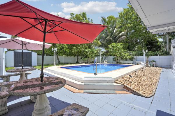 Mango Gardens, 1360 SW 32nd St, Fort Lauderdale, Florida 33315, image 1