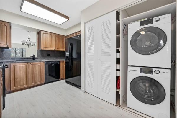 Huntington Lakes 3, 7286 Huntington Ln #405, Delray Beach, Florida 33446, image 3