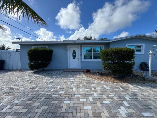 Forest Hill Village, 1959 Baythorne Rd, West Palm Beach, Florida 33415, image 1