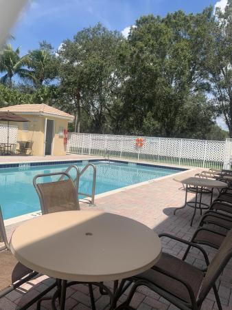 Country Club Views, 145 Prestige Dr, Royal Palm Beach, Florida 33411, image 1