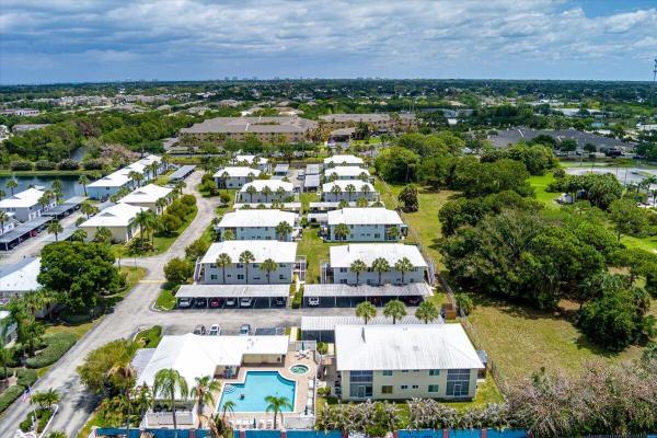 103 SE Village Dr, Port St. Lucie, Florida 34952, image 1