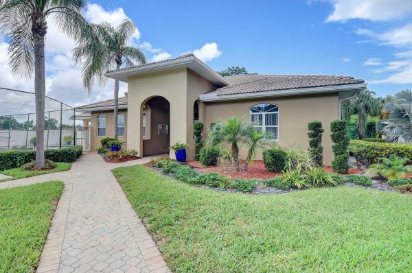 Palm Beach Bath & Tennis, 5501 Grande Palm Cir, Delray Beach, Florida 33484, image 2