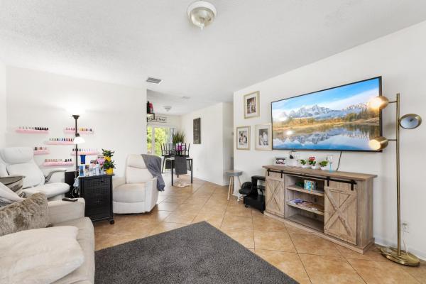 Plantation Village, 1675 E Breezy Ln, West Palm Beach, Florida 33417, image 2