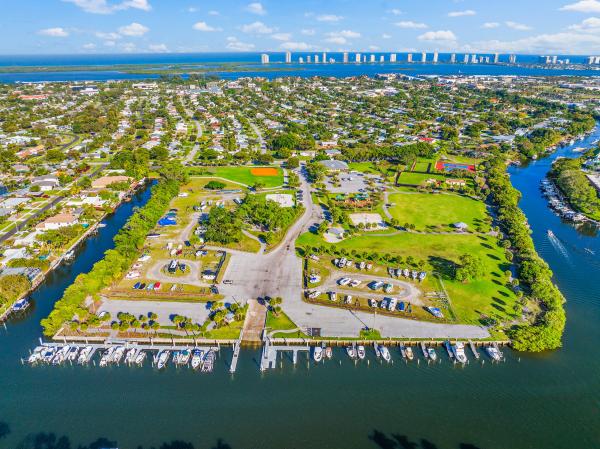 Country Club, 844 Anchorage Dr, North Palm Beach, Florida 33408, image 3