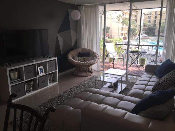 Boca Bayou, 10 Royal Palm Way #2030, Boca Raton, Florida 33432, image 1