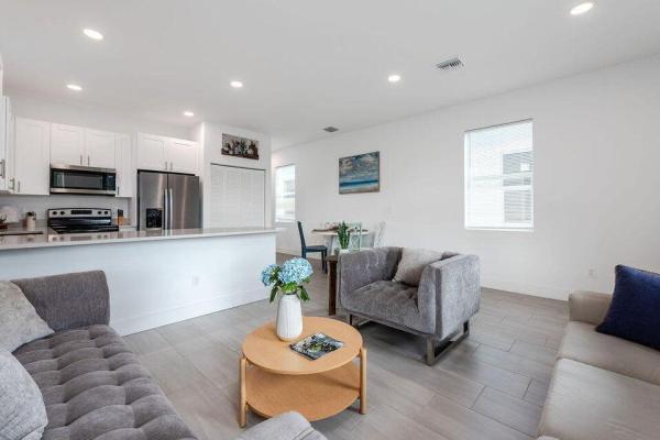 West Gate Estates, 2615 Hiawatha Ave, West Palm Beach, Florida 33409, image 1