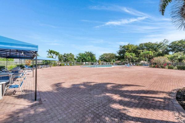 Coco Wood Lakes, 14765 Country Ln, Delray Beach, Florida 33484, image 3