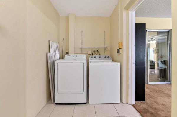 5725 Fernley Dr E #8, West Palm Beach, Florida 33415, image 3
