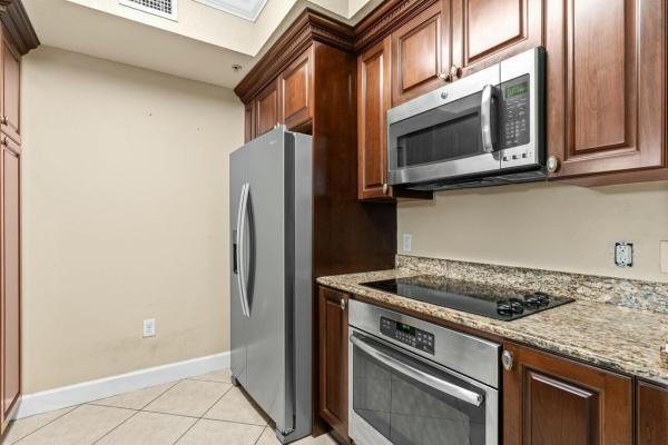 Vizcaya Lakes, 1690 Renaissance Commons Blvd #1125, Boynton Beach, Florida 33426, image 3