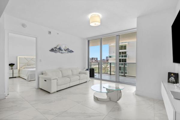 Aria On The Bay, 488 NE 18th St #905, Miami, Florida 33132, image 3