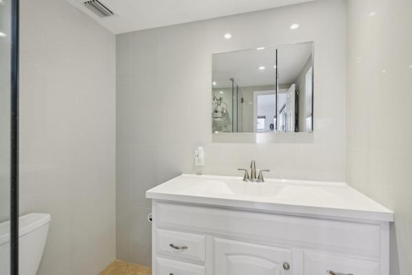 3031 NE 51st St #201W, Lauderdale By The Sea, Florida 33308, image 1