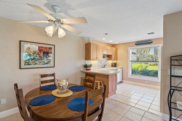 Villas On The Green, 717 S Us Highway 1 #812, Jupiter, Florida 33477, image 3