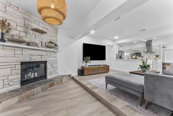 Pinehurst, 606 SW 19th St, Fort Lauderdale, Florida 33315, image 2
