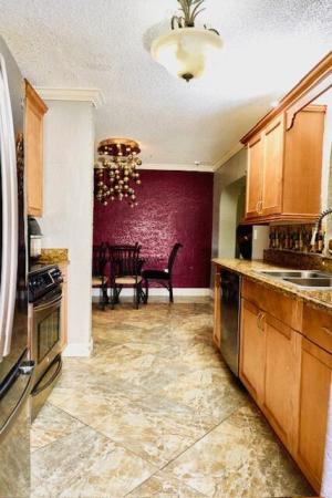 Lake Tahoe Estates, 2611 NW 27th St, Oakland Park, Florida 33311, image 3