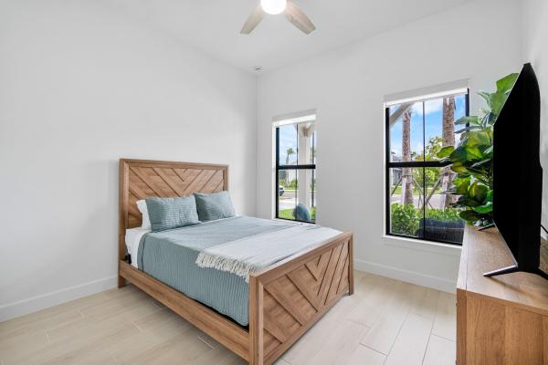 9303 Cape Honey Bee Ln, Lake Worth, Florida 33467, image 1