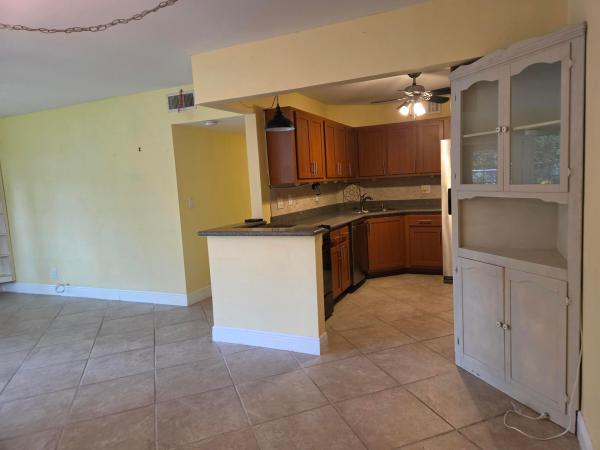 Manor Grove Village, 1951 NE 2nd Ave #104I, Wilton Manors, Florida 33305, image 3