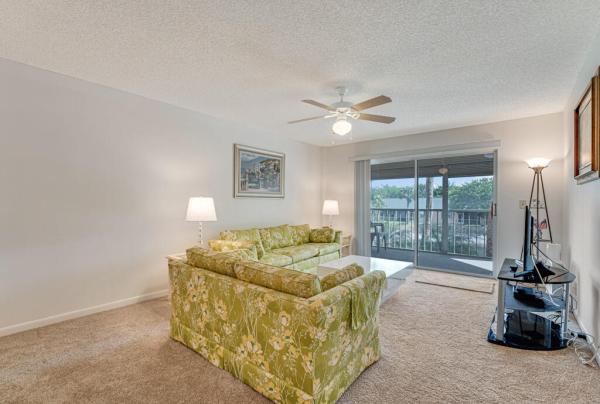 3146 Via Poinciana #203, Lake Worth, Florida 33467, image 1