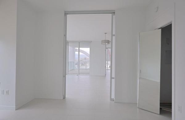 Ten Museum Park Residential, 1040 Biscayne Blvd #1406, Miami, Florida 33132, image 2