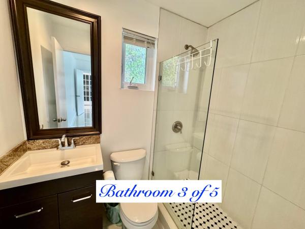 88 NE 154th St, North Miami Beach, Florida 33162, image 3