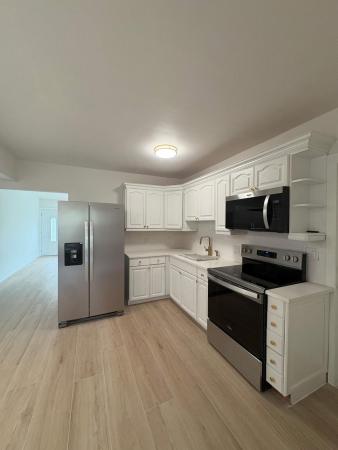 Griffing Biscayne Park Estates, 525 NE 126th St, North Miami, Florida 33161, image 2