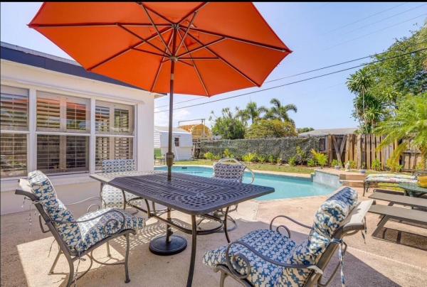 Palm Beach Square, 4295 Crestdale St, Palm Beach Gardens, Florida 33410, image 1