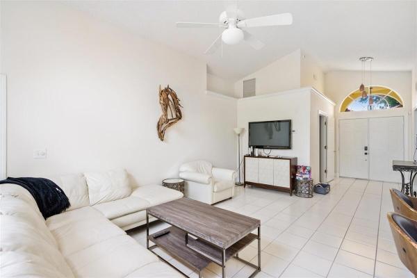 Fairway Cove Of Wellington, 2606 Bedford Mews Dr, Wellington, Florida 33414, image 1
