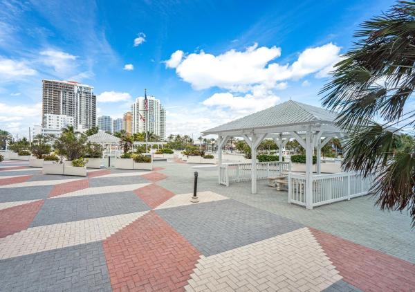 Venetian, 1 Las Olas Cir #1211, Fort Lauderdale, Florida 33316, image 3