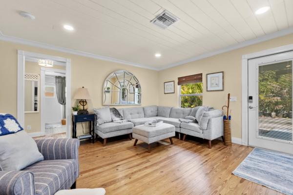 Palm Beach Gardens No HOA, 2396 Easy St #A, Palm Beach Gardens, Florida 33410, image 2