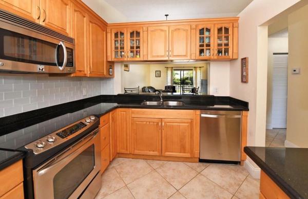 Boca Palms, 22088 Palms Way #204, Boca Raton, Florida 33433, image 2