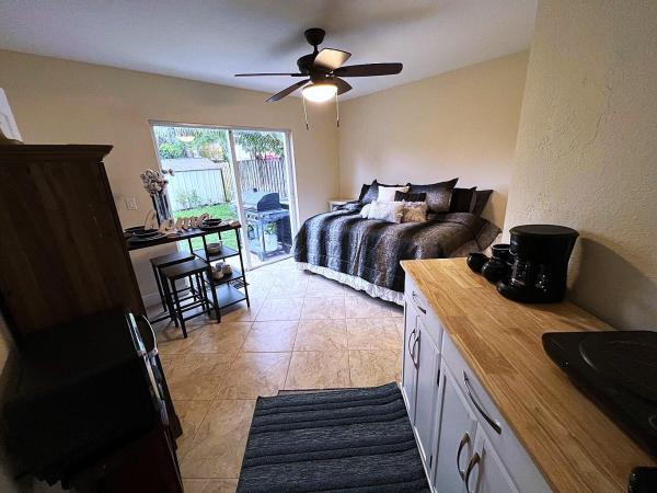 4334 Cambridge St, Lake Worth, Florida 33461, image 2