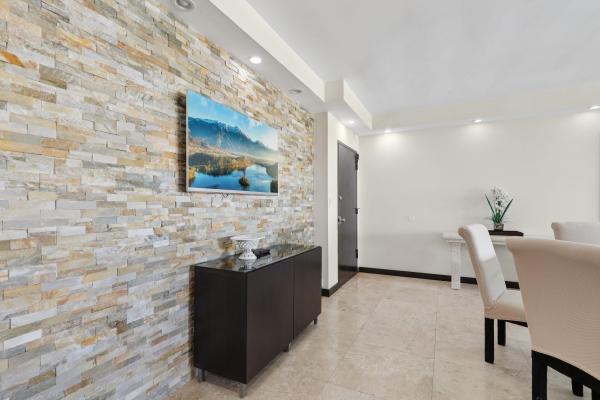 The Pavilion, 5601 Collins Ave #1716, Miami Beach, Florida 33140, image 2