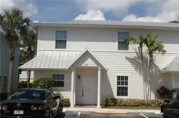 Villa Palms, 4216 Leo Ln #5G, Riviera Beach, Florida 33410, image 2