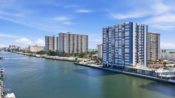 Trafalgar Towers, 1400 S Ocean Dr #303, Hollywood, Florida 33019, image 3