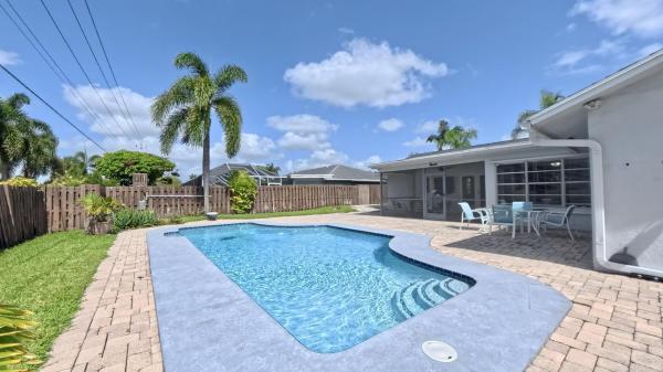 South Shore Of Wellington, 1381 Wyndcliff Dr, Wellington, Florida 33414, image 1