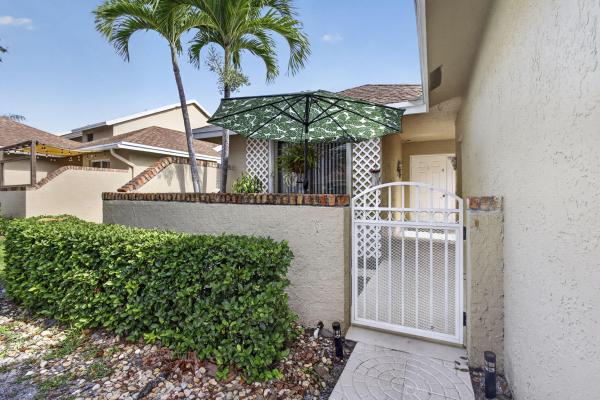 Joggers Run, 1101 Maplewood Dr, Greenacres, Florida 33415, image 3