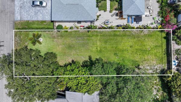 Mantyharju Lantana, 614 N 5th St, Lantana, Florida 33462, image 1