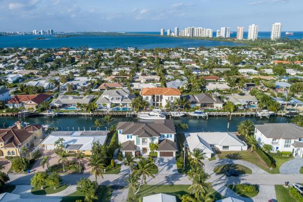 Palm Beach Isles, 1180 Bimini Ln, Riviera Beach, Florida 33404, image 3