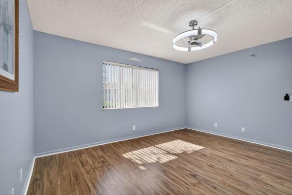 7770 Tahiti Ln #102, Lake Worth, Florida 33467, image 2