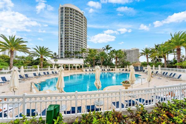 Bellamare Williams Island, 6000 Island Blvd #604, Aventura, Florida 33160, image 3