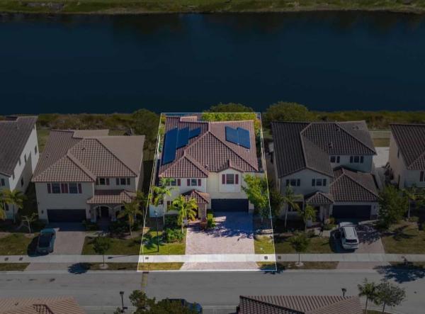 Bonterra, 9331 W 35th Ave, Hialeah, Florida 33018, image 1