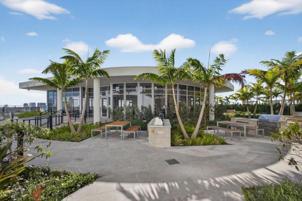 220 Lake Shore Dr, Lake Park, Florida 33403, image 2