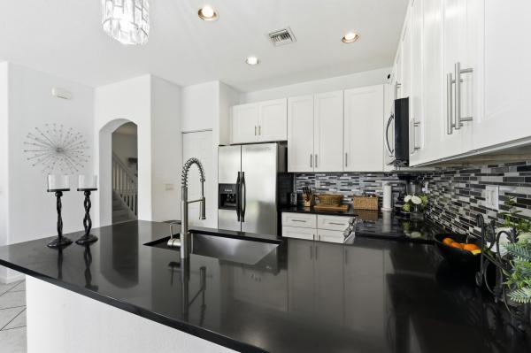 Tahoe At Lakes Of Laguna, 4162 Winnipeg Way, West Palm Beach, Florida 33409, image 1