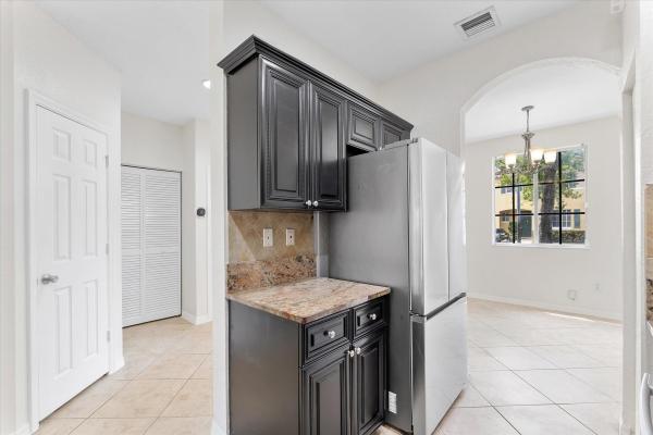 San Remo Townhomes, 6051 SW 19th Ct, North Lauderdale, Florida 33068, image 3