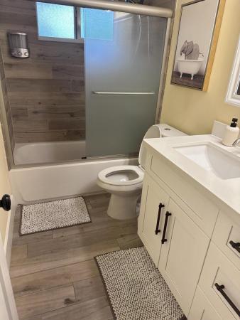 Pompano Waterway Estates, 5111 NE 27th Ter, Lighthouse Point, Florida 33064, image 2