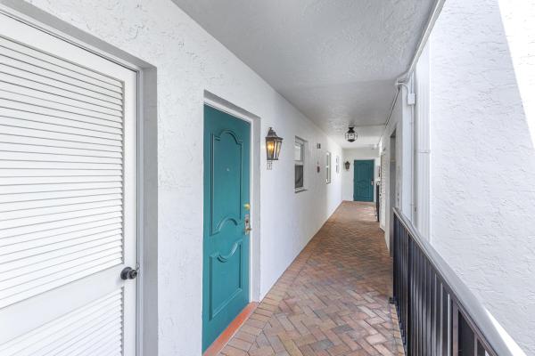 Las Olas Manor, 1212 SE 2nd Ct #303, Fort Lauderdale, Florida 33301, image 1