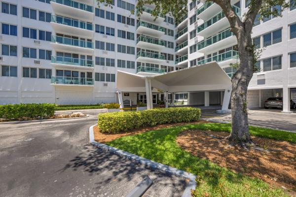 Coral Ridge Towers, 3233 NE 34th St #1406, Fort Lauderdale, Florida 33308, image 1