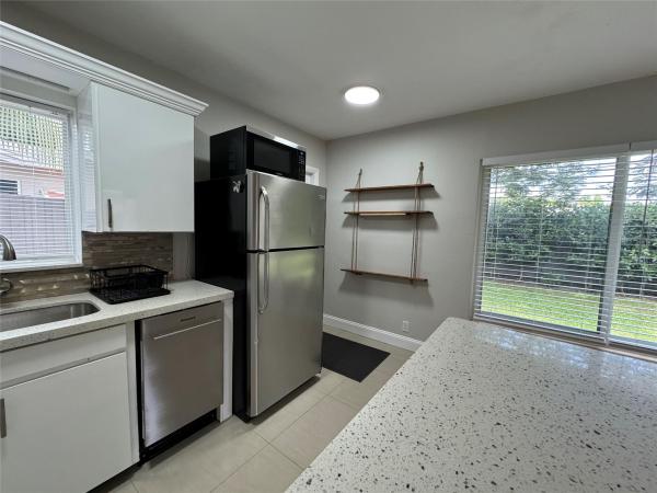 1005 NE 17th Ct #UNIT B, Fort Lauderdale, Florida 33305, image 1