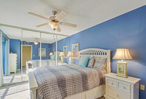 The Lakes At The Bluffs, 1909 19th Ct #33A, Jupiter, Florida 33477, image 2