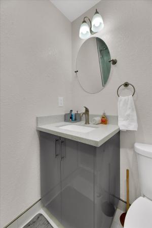 2633 NE 3rd Ave, Wilton Manors, Florida 33334, image 1